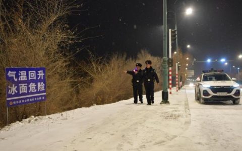 冰城公安：多维巡控齐发力  织密江面安全网