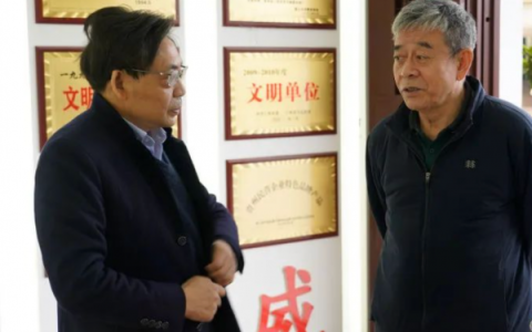 中酒协荣誉理事长王延才调研酩白酒厂:品质卓越,技术创新