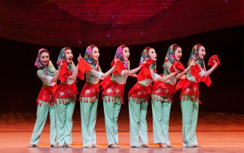 “小白鹭”建团30周年 《白鹭·三章》震撼首演