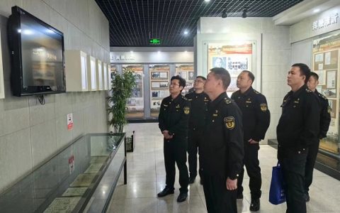 缅怀革命先烈 传承爱国精神