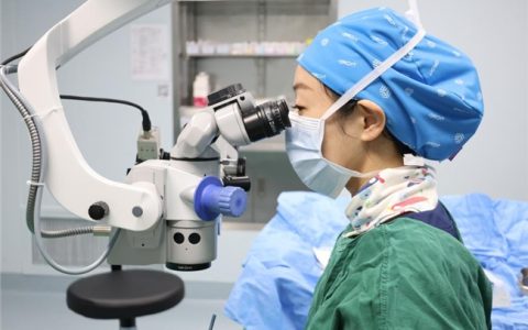 暑期摘镜总动员 做完近视手术，怎样才能更好恢复？注意这些事!