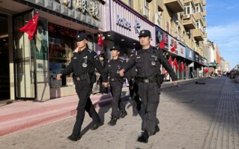 巴彦县公安局圆满完成国庆假期安保任务