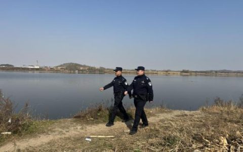 冰城公安“水陆空”立体出击  非法电鱼无处遁形