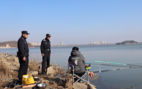冰城公安：深耕安全警务 筑牢水域“安全堤坝”