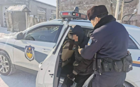 耄耋老人迷归途 民警暖心送回家