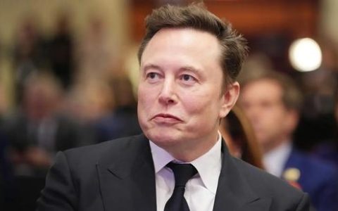 马斯克直接要求撤销对等关税 特朗普：我不听