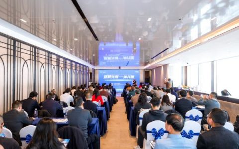 智能批阅机赋能精准教学，判判批阅机在沪获一线教师“抢着用”