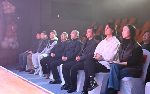 磨树狮•大江剧场开业仪式暨湖北省大学生魔术展演活动预热仪式