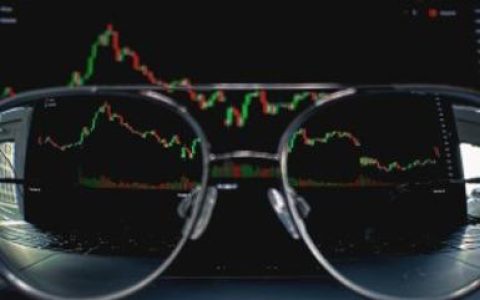 超百家医药股2025年业绩预喜，医药ETF易方达半日涨1.05%