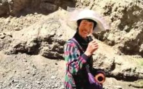 甘肃黄河石林高亢的“花儿”唱火西北乡土